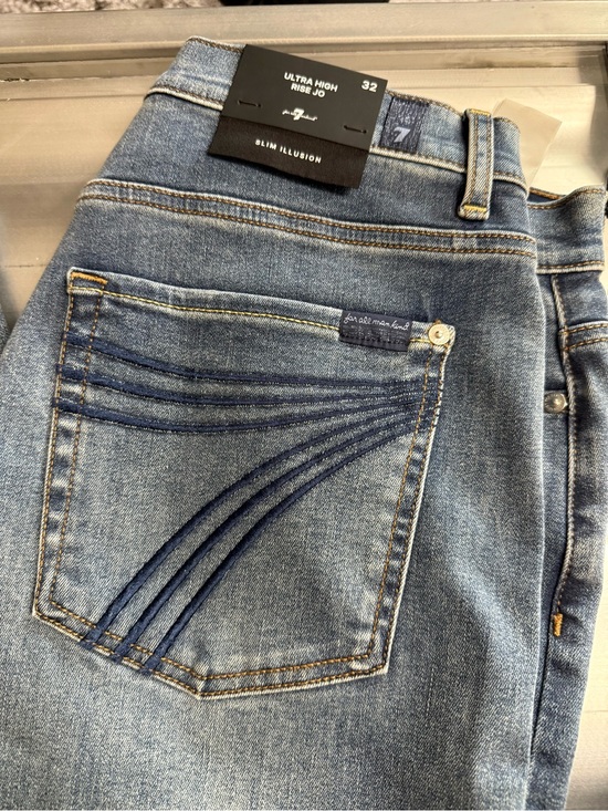 7 For All Mankind Denim - 7 For All Mankind ultra high rise with Dark Blue Pocket Stitching